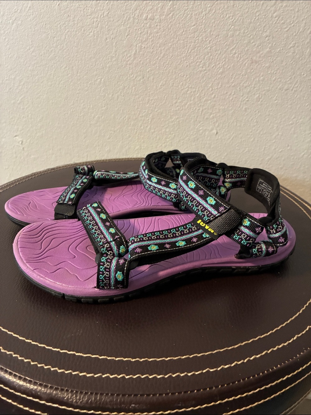 Teva Sandal Hurricane Lavender Turquoise Size 5